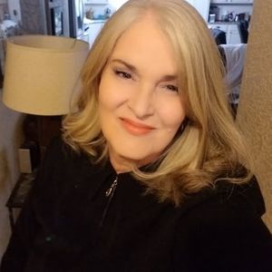 Meet your Posher, Christie